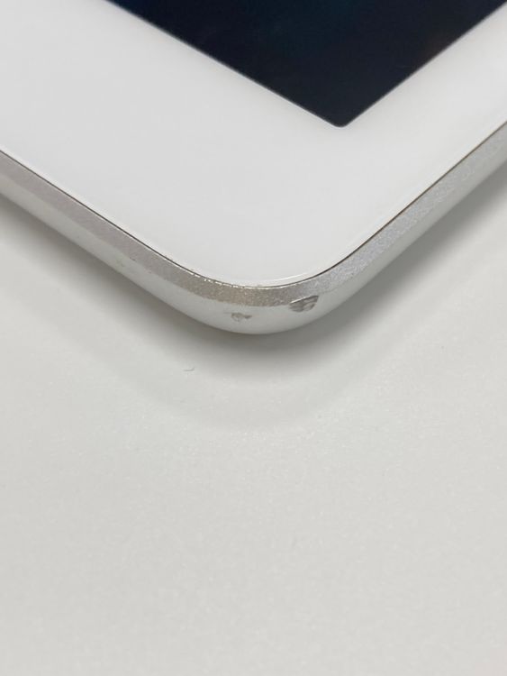 �ڥ�Х���BOX�� ����91�� Apple iPad ��5���� WiFi��ǥ� 32GB ����С�