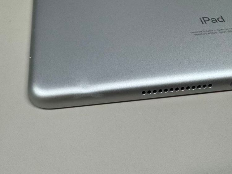 88% SIMե꡼ iPad(8)  Wi-Fi + Cellularǥ 32GB