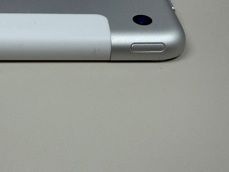 ����92% SIM�ե꡼iPad (��7����) 32GB ����С�