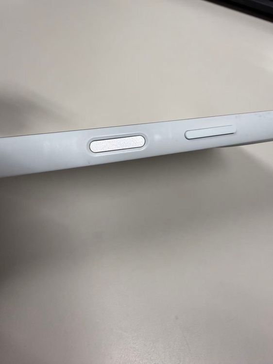 �ڥ�Х���BOX����������97% SIM�ե꡼Xperia 10 VI SOG14 128GB