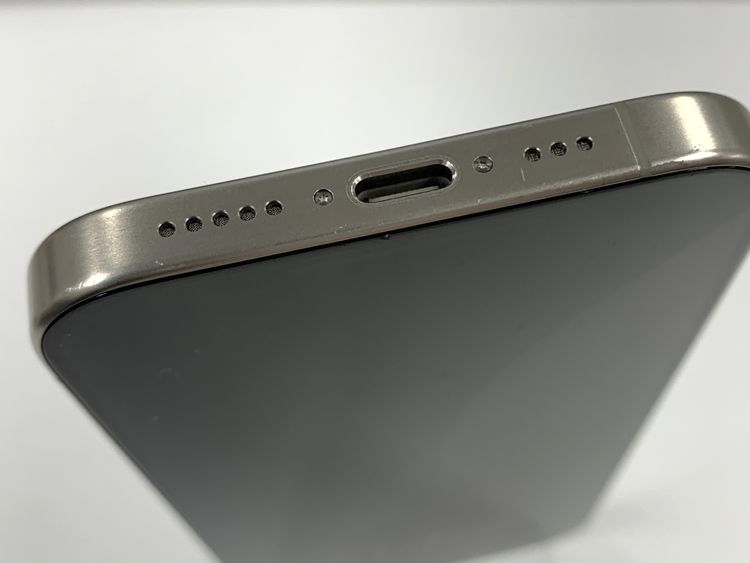 �ڥ�Х���BOX������88%SIM�ե꡼ iPhone15 Pro 128GB �ʥ�����