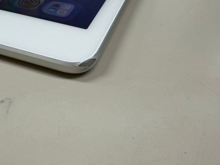 ����98% apple iPad (��8����)  128GB ����С�  WiFi��ǥ�