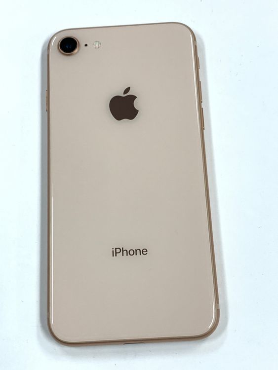 �ڥ�Х���BOX�۶����� ����86% SIM�ե꡼ iPhone8 256GB Gold
