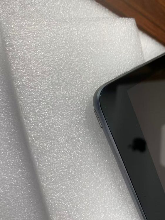 Apple iPad ��6���� Wi-Fi 128GB Space gray �����꽼�Ÿ��԰���