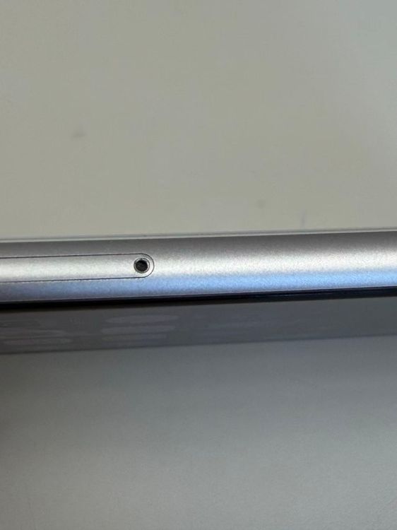 ���� ����91%SIM�ե꡼iPhone SE(�裳����) 64GB �������饤��