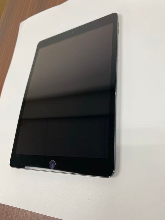 Apple iPad ��7���� Wi-Fi��128GB Space gray �Хåƥ꡼��ĥ