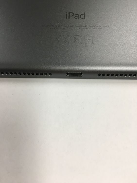 �ڥ�Х���BOX������ ����100% Apple iPad ��9���� 64GB WiFi��ǥ�