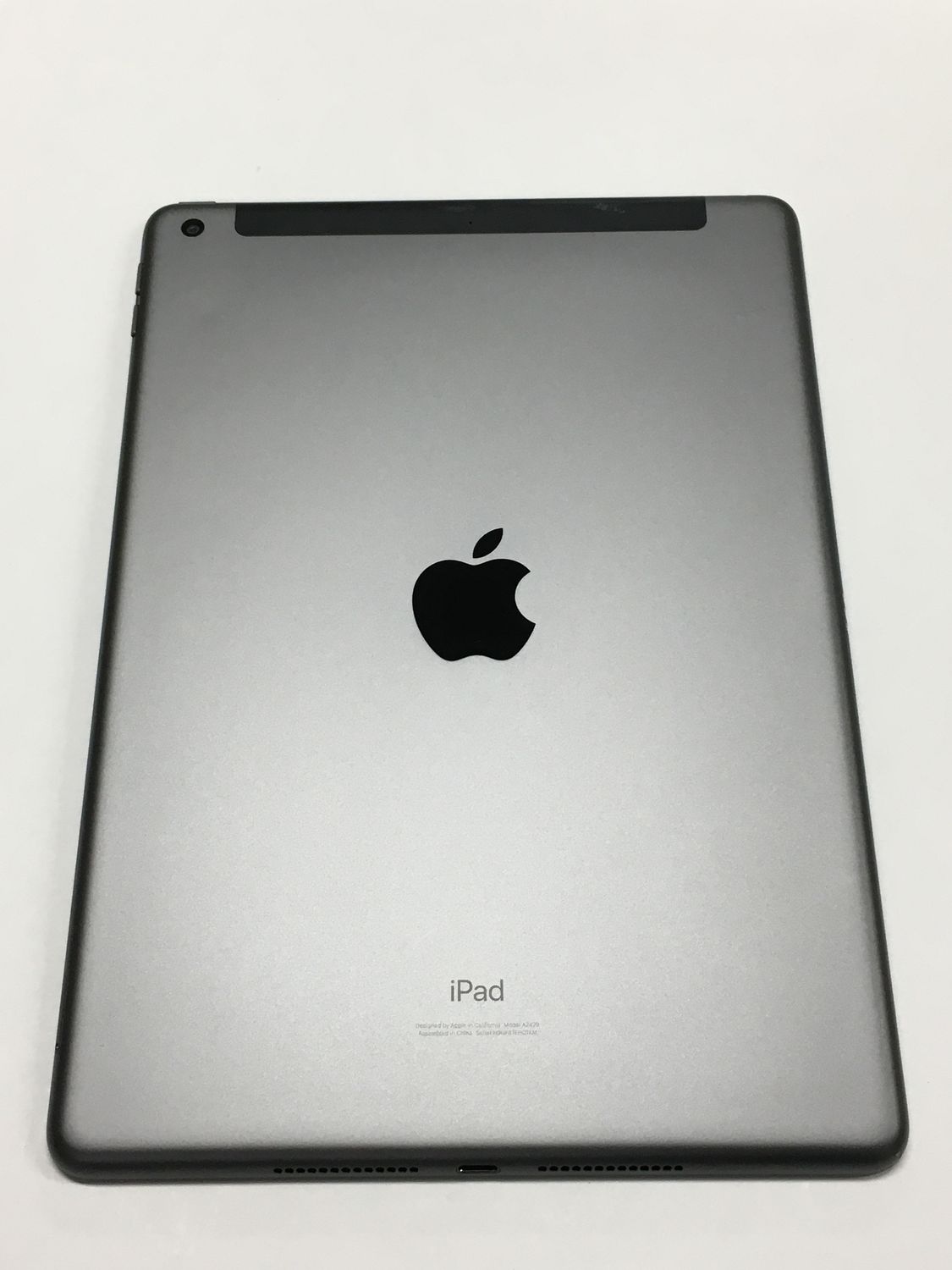 88 iPad 8世代 32GB SIMフリー スペースグレイ iPad 第8世代 32GB Wi-Fi+Cellular SIMフリー スペースグレイ 2020年