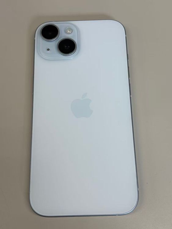 �ڥ�Х���BOX�� ����86%SIM�ե꡼ iPhone15 128GB �֥롼