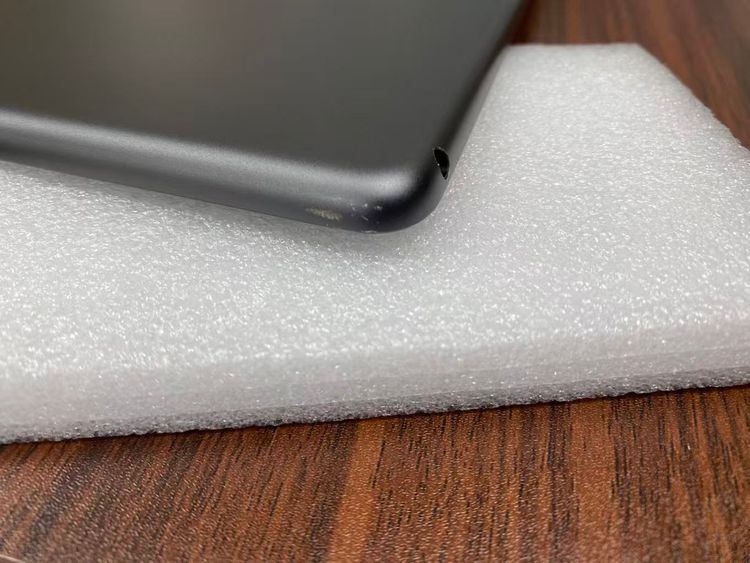 Apple iPad ��7���� Wi-Fi��128GB Space gray �Ÿ�����ʤ�