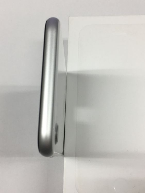 ��ư������ ����100��۶����� SIM�ե꡼ iPhone SE ��2���� 64GB �ۥ磻��