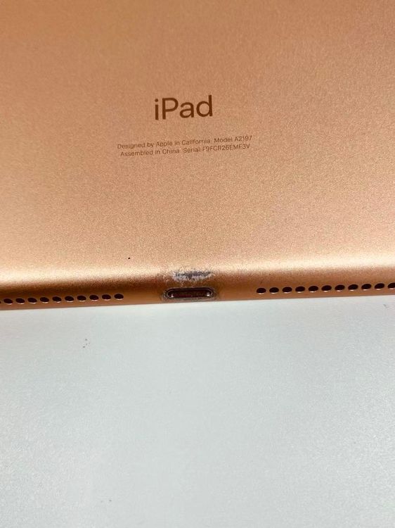 Apple iPad ��7���� Wi-Fi��128GB Gold �Хåƥ꡼���̾�