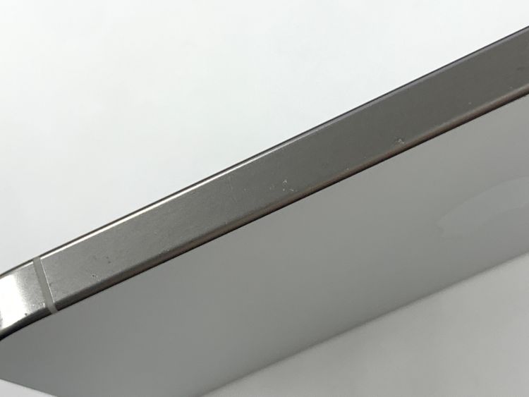 ����� ����77%SIM�ե꡼ iPhone15 Pro��128GB �ۥ磻�ȥ����˥���