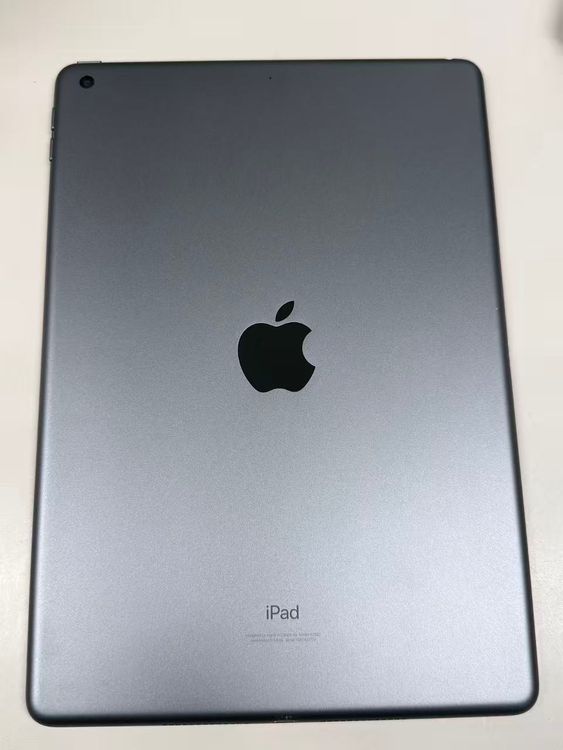 ���� iPad(��9����) 64GB WiFi��ǥ롡���ڡ������쥤 �������