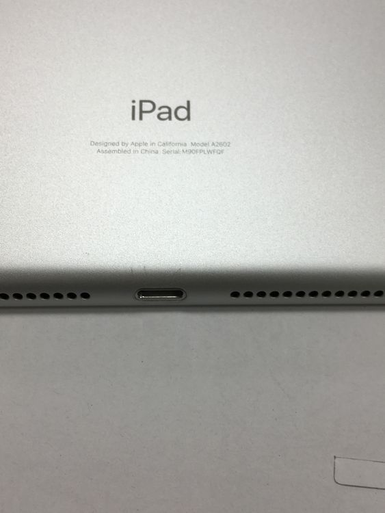 ��ư������ ����100��(������3��ˡ����� iPad ��9���� Wi-Fi 256GB