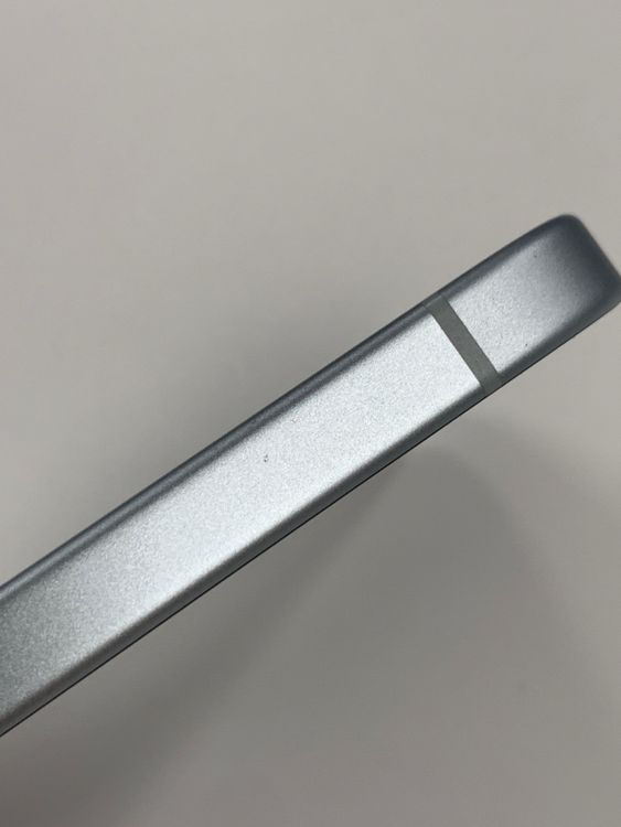 ڥХBOX 100%SIMե꡼ iPhone15 128GB ֥롼