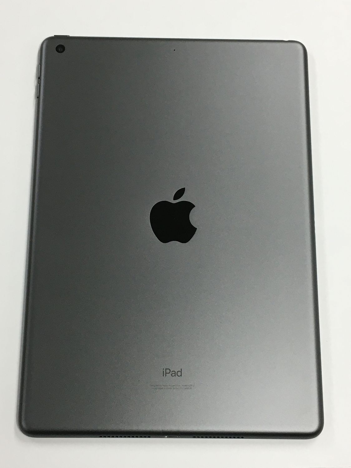 美品☆Apple iPad （第9世代）Wi-Fi 64Gスペースグレー 本体 ムスビー｜【