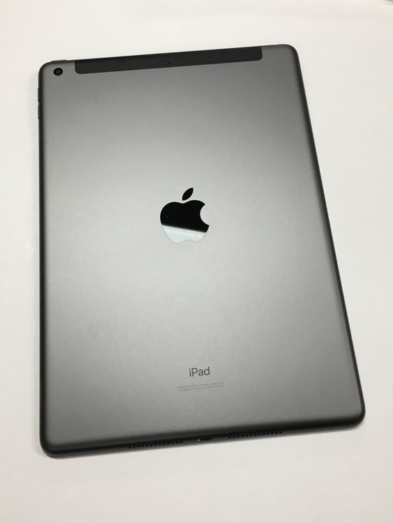 ��ư������ ����87��� SIM�ե꡼ Apple iPad ��8���� 32GB ���ڡ������쥤
