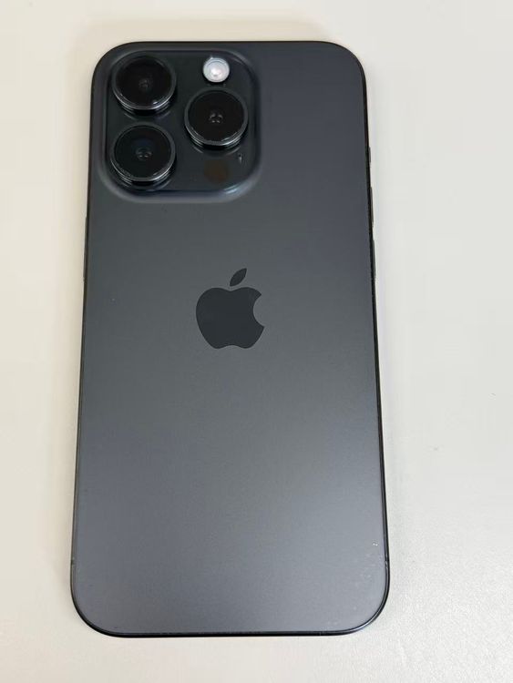 �ڥ�Х���BOX�۶����� ����86%SIM�ե꡼ iPhone15 Pro 128GB �֥�å�