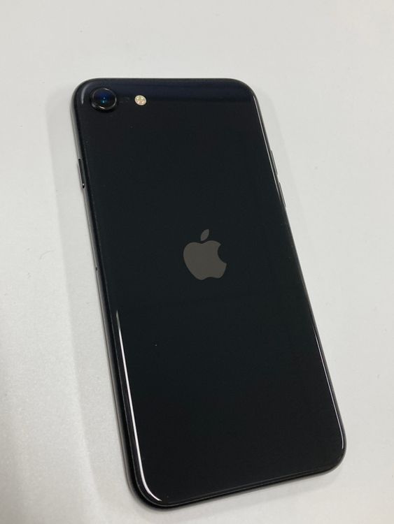 �ڥ�Х���BOX������89%SIM�ե꡼ iPhone SE2 ��2���� 64GB �֥�å�