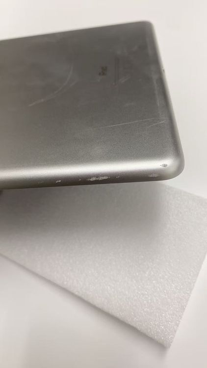 Apple iPad ��6���� Wi-Fi 32GB Silevr �����겻�̥ܥ���Ǥ�