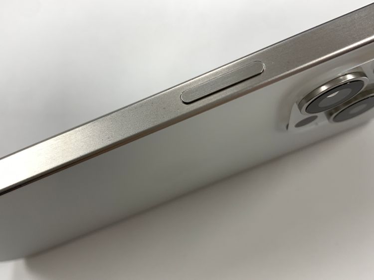 �ڥ�Х���BOX�� ����89%SIM�ե꡼ iPhone15 Pro 128GB �ۥ磻�ȥ����˥���