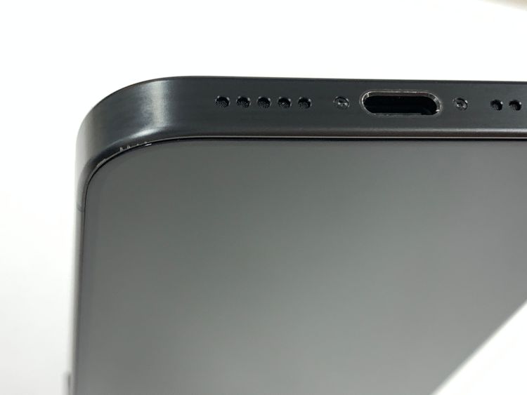 �ڥ�Х���BOX�� ����88%SIM�ե꡼ iPhone15 Pro 128GB �֥�å������˥���