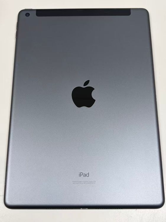 ����80% SIM�ե꡼iPad (��8����) 32GB ���ڡ�������