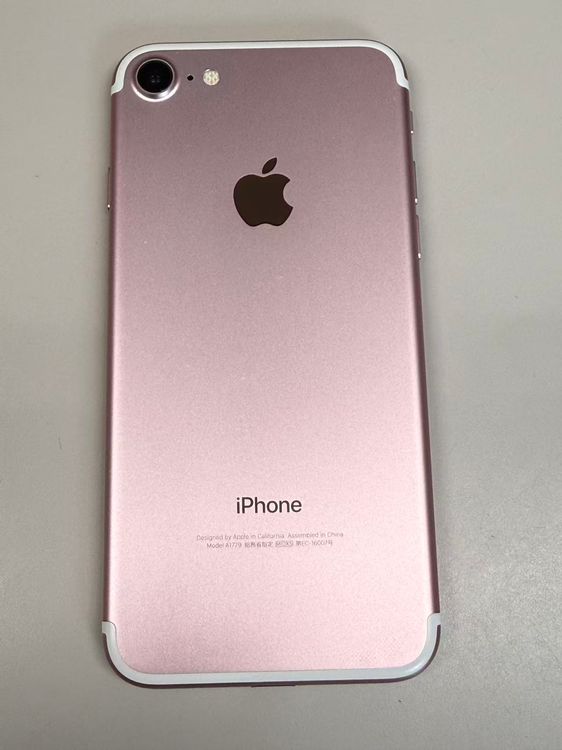 ���� ����95% SIM�ե꡼ iPhone7 128GB �������������
