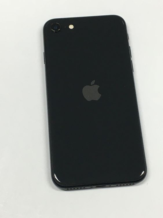 ��Touch ID�����Բġ�����81������� SIM�ե꡼ iPhone SE ��2���� 64GB
