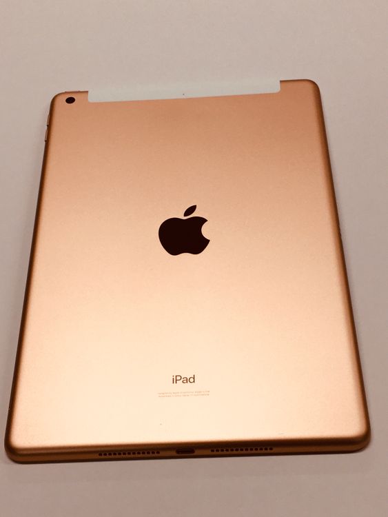 �ڥ�Х���BOX������ ����100�� SIM�ե꡼ Apple iPad ��7���� 32GB