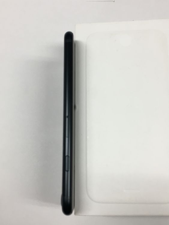 ��ư������ ����100������� SIM�ե꡼ iPhone SE ��3���� 64GB �ߥåɥʥ���