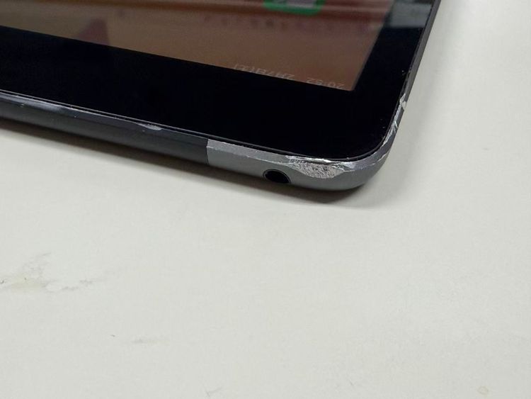 ����98% SIM�ե꡼iPad (��7����) 32GB ���ڡ������졡��������