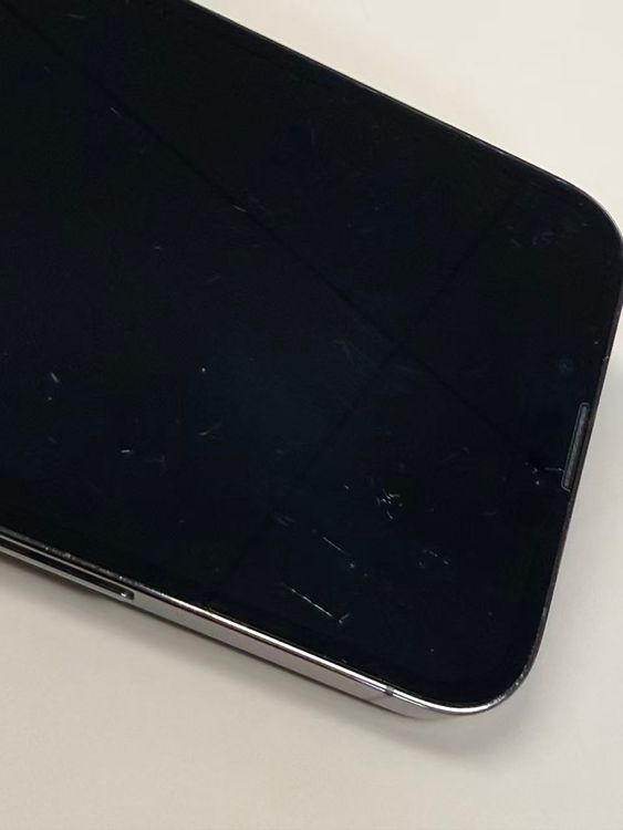 ��ư�������ʡ� ����100%SIM�ե꡼ iPhone13 Pro 2568GB Graphite