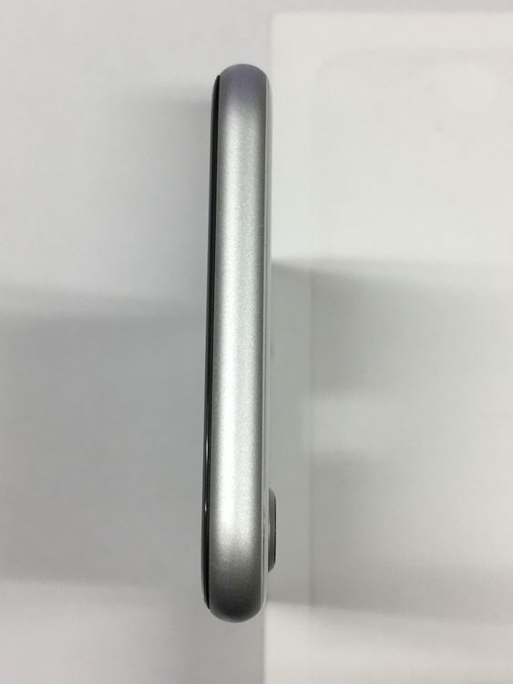 ��ư�������ʡ�����100��۳���Ķ���� SIM�ե꡼ iPhone SE ��2���� 64GB