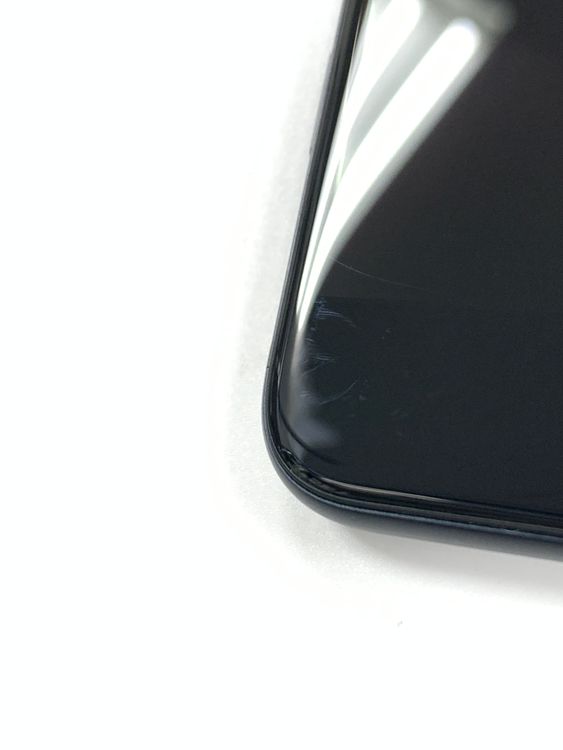 ������ ����96%SIM�ե꡼iPhone SE(�裳����) 128GB���ߥåȥʥ���