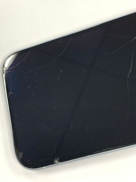 �ڥ�Х���BOX�� ����76%SIM�ե꡼ iPhone15 128GB �֥롼