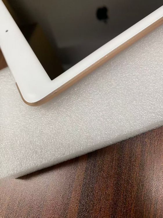 ����100��Apple iPad7 Wi-Fi + Cellular 32GB���������