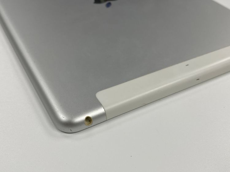 ڥХBOX84%au ipad Air Wi-Fi+Cellularǥ 16GB 