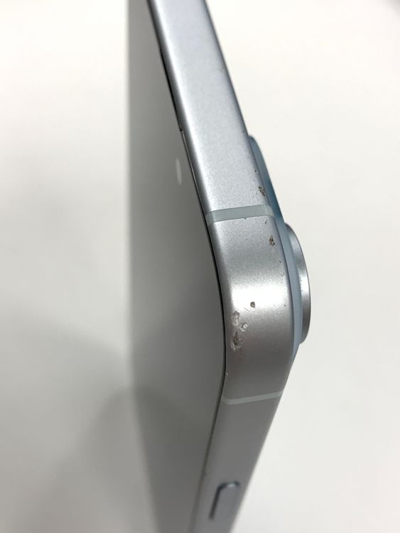 �ڥ�Х���BOX�� ����94%SIM�ե꡼ iPhone15 128GB �֥롼