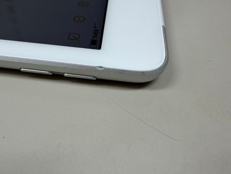 ���� ����50% SIM�ե꡼iPad (��8����) 32GB ����С�