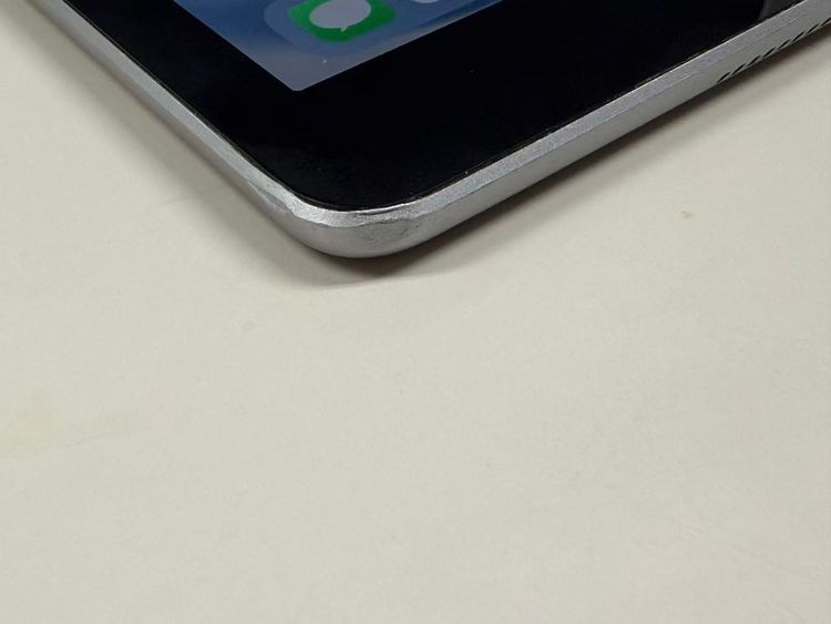 ����87% Apple iPad (��6����) 128GB ���ڡ������쥤