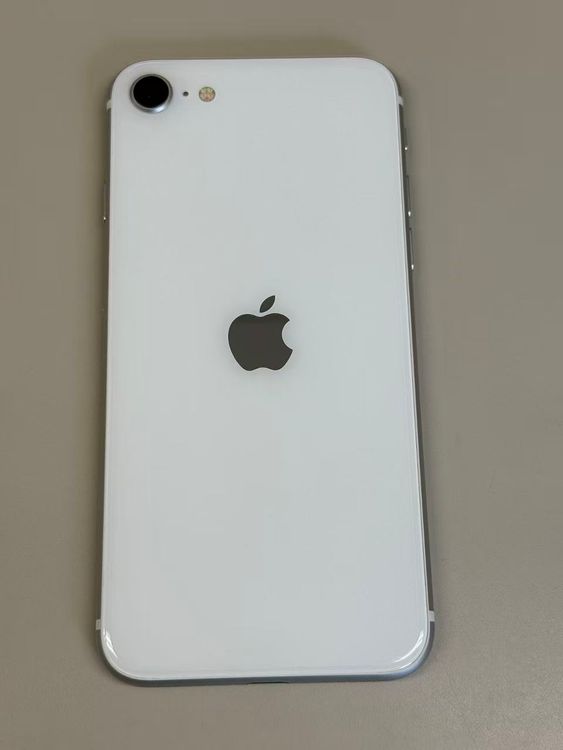 �ڥ�Х���BOX�۶����� ����92%SIM�ե꡼iPhone SE(��2����) 64GB
