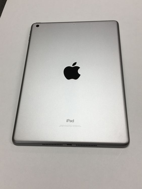 ��ư�������ʡ�����Ķ���ʡ� Apple iPad ��6���� Wi-Fi 32GB ���ڡ������쥤