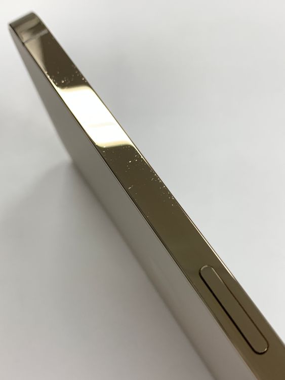 �ڥ�Х���BOX������ ����84% SIM�ե꡼ iPhone13 Pro 256GB Gold