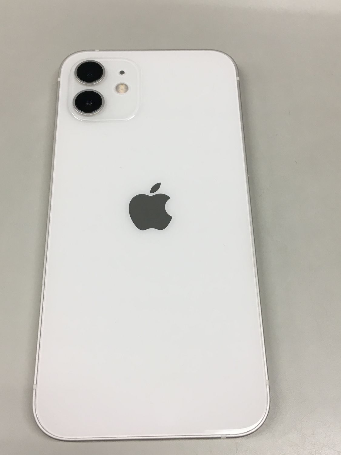 ムスビー｜【モバイルBOX】 美品 電池90% SIMフリー iPhone12 64GB