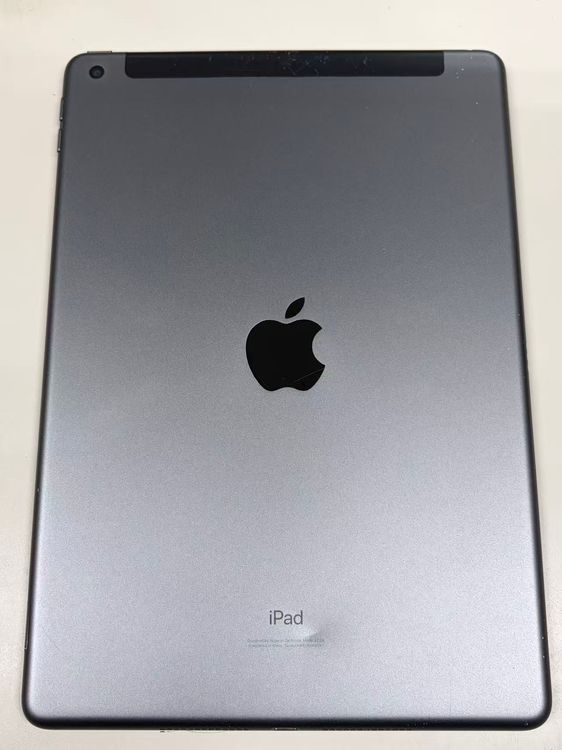 ����86% SIM�ե꡼iPad (��7����) 32GB ���ڡ�������