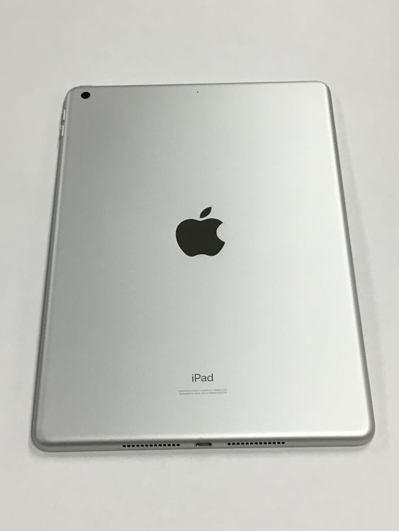 �ڥ�Х���BOX��Ķ���� Apple iPad ��8���� 32GB WiFi��ǥ� ����С�