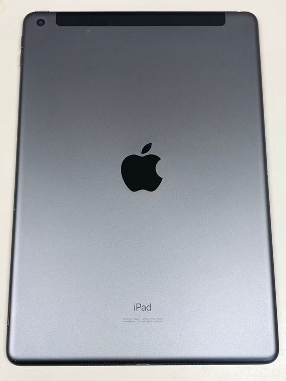 ����84% SIM�ե꡼iPad (��8����) 32GB ���ڡ�������