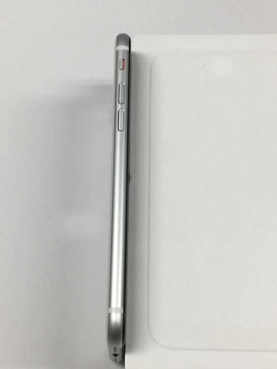 ��ư������ ����100������� SIM�ե꡼ iPhone SE ��2���� 64GB �ۥ磻��